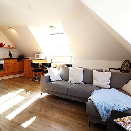 Homie Stay Zell - Apartment Mit Privatparkplatz Zell am Main エクステリア 写真
