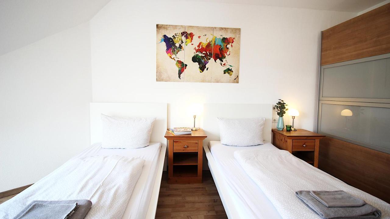 Homie Stay Zell - Apartment Mit Privatparkplatz Zell am Main エクステリア 写真