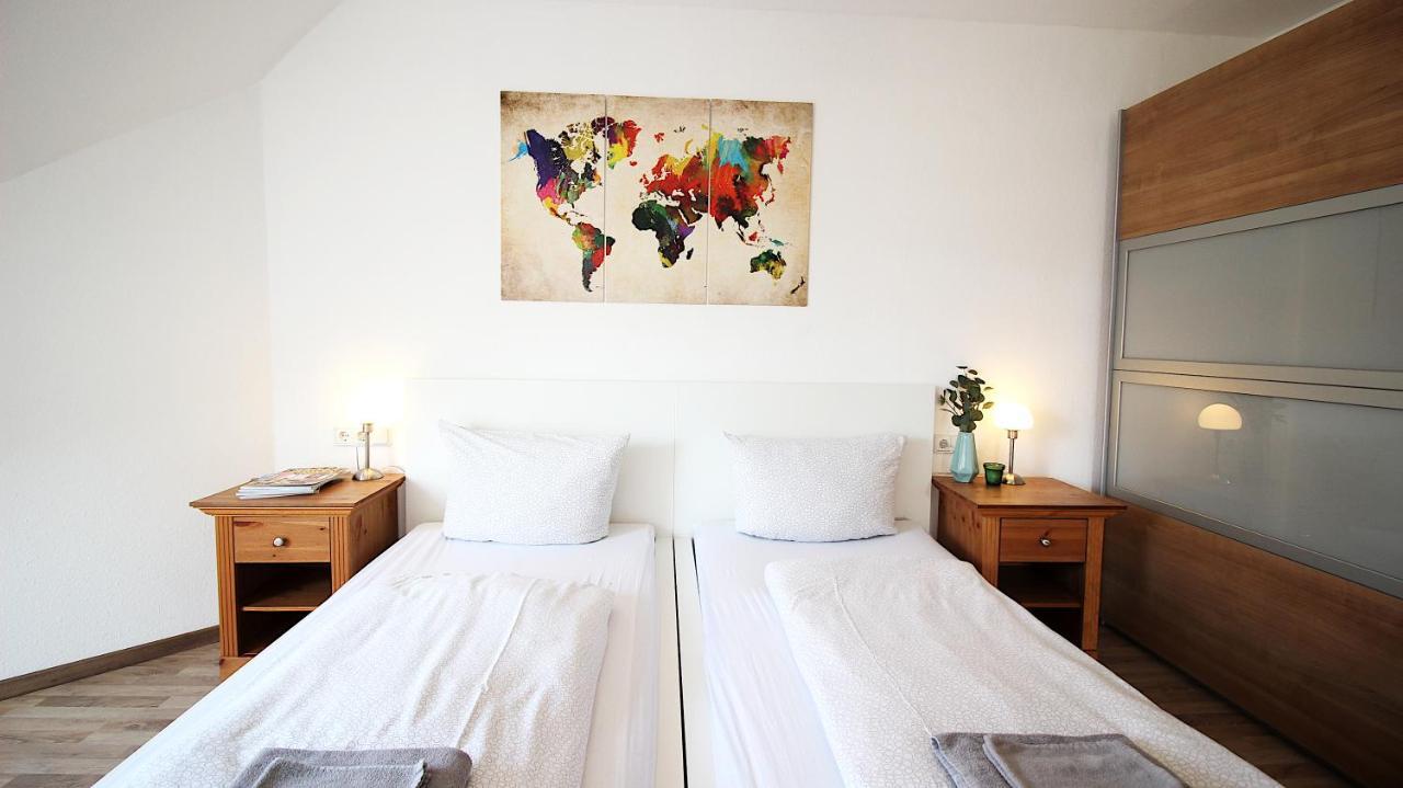 Homie Stay Zell - Apartment Mit Privatparkplatz Zell am Main エクステリア 写真