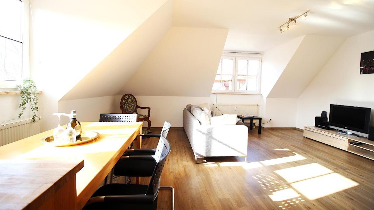 Homie Stay Zell - Apartment Mit Privatparkplatz Zell am Main エクステリア 写真