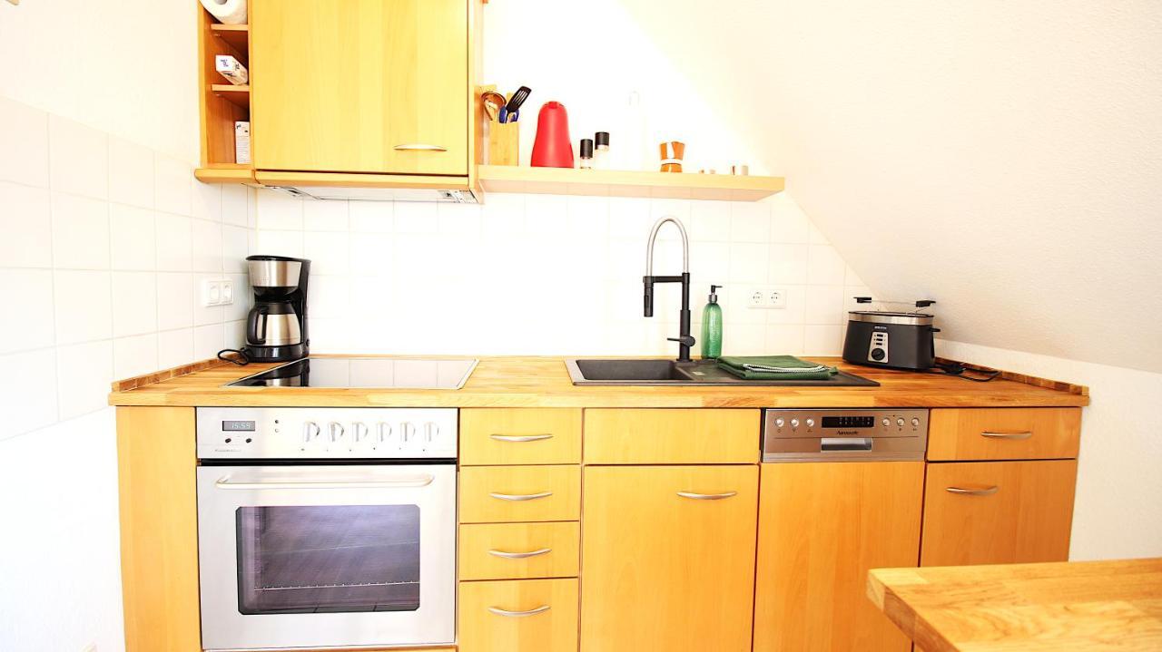 Homie Stay Zell - Apartment Mit Privatparkplatz Zell am Main エクステリア 写真